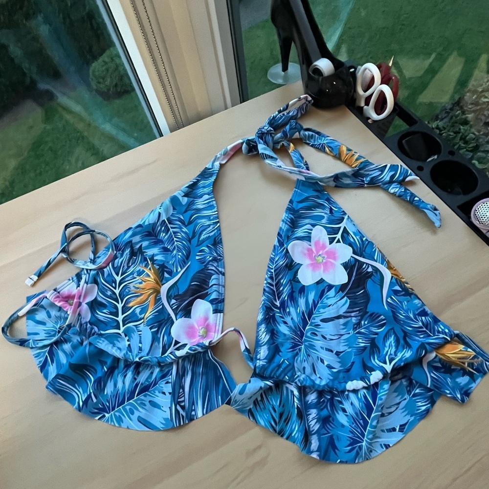 Plus Floral & Tropical Halter Bikini Top Size 1XL